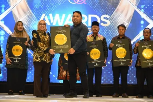 PT SGN Terima Surya Award 2025 atas Peran Komunikasi Publik dalam Penggerak Ekonomi Koperasi