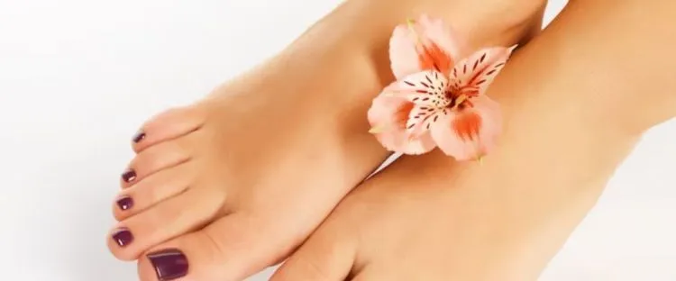 Scrub Kopi dan Lidah Buaya, Cara Sederhana untuk Membantu Atasi Kaki Belang