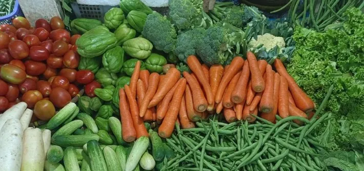 Cuaca Ekstrem Tekan Pasokan, Harga Sayuran di Surabaya Naik