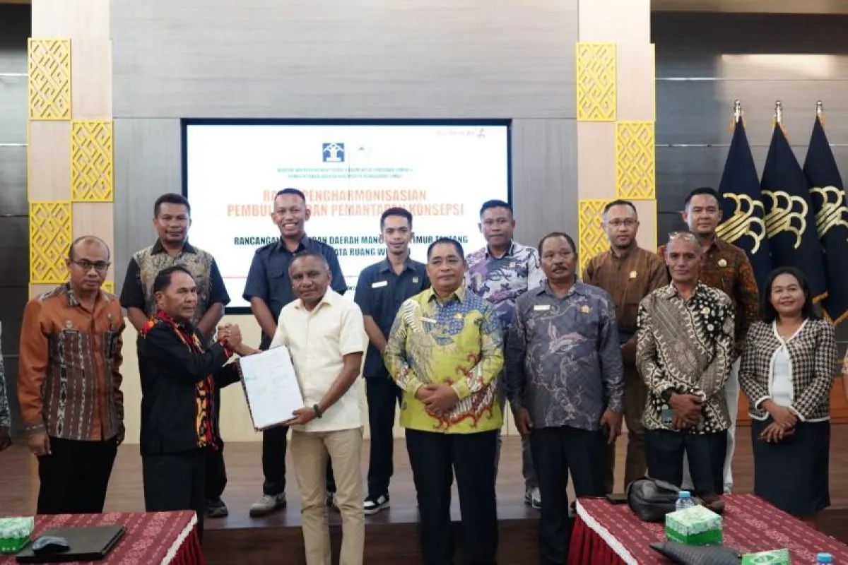Kemenkum NTT dan Pemkab Manggarai Timur Harmonisasi Ranperda RTRW