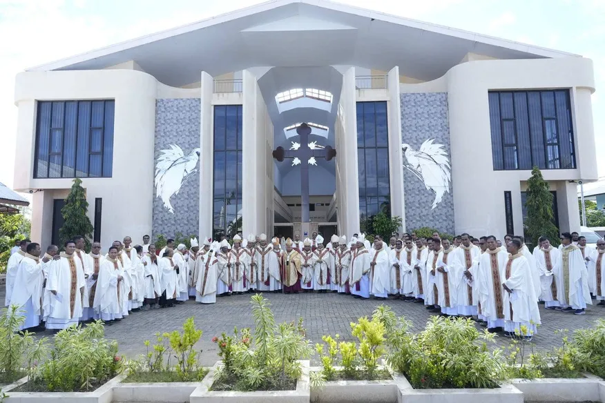 Keuskupan Agung Merauke Jelaskan Sikap Uskup Mandagi soal PSN, Dana CSR, dan Status Emeritus Pastor Pius Manu