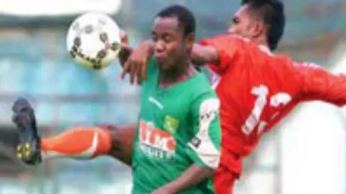 Mantan Gelandang Persebaya Surabaya John Tarkpor Meninggal Dunia pada Usia 38 Tahun
