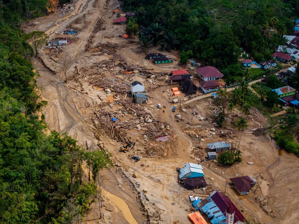 Greenpeace Soroti Transparansi dan Pemulihan Usai Prabowo Cabut Izin 28 Perusahaan di Sumatera