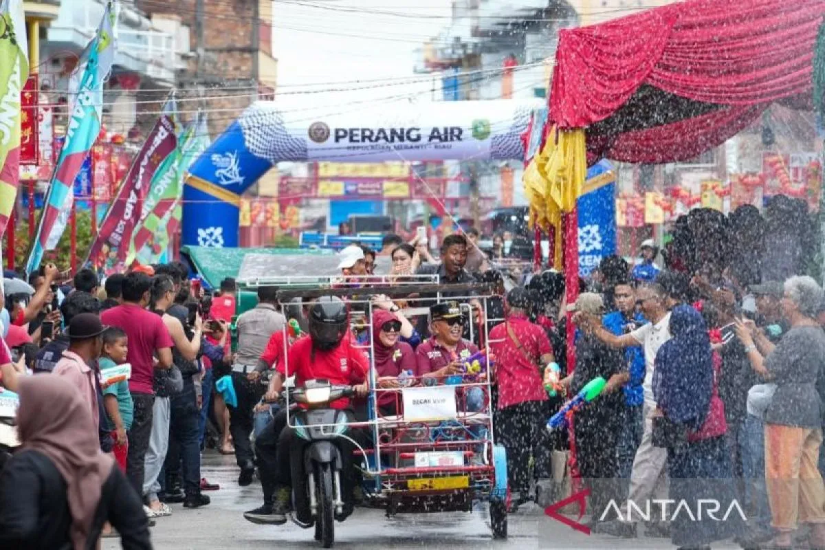 Rangkuman Berita: Tesla Disebut Akan Tambahkan AI Grok, PP Tunas Efektif Maret 2026