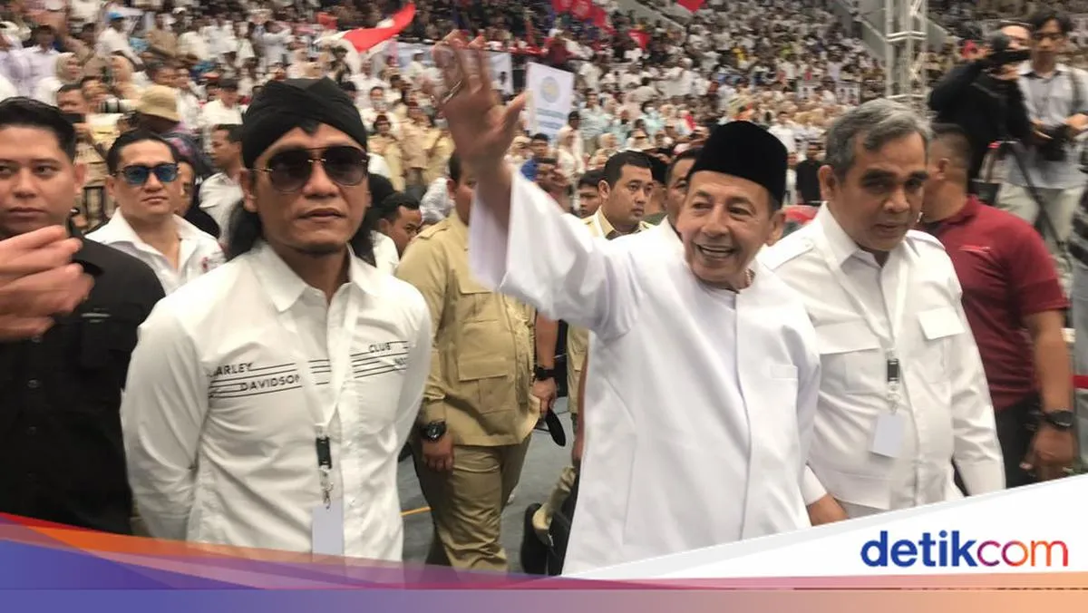Habib Luthfi, Wiranto, dan Gus Miftah Sambut Kedatangan Prabowo-Gibran di Indonesia Arena GBK