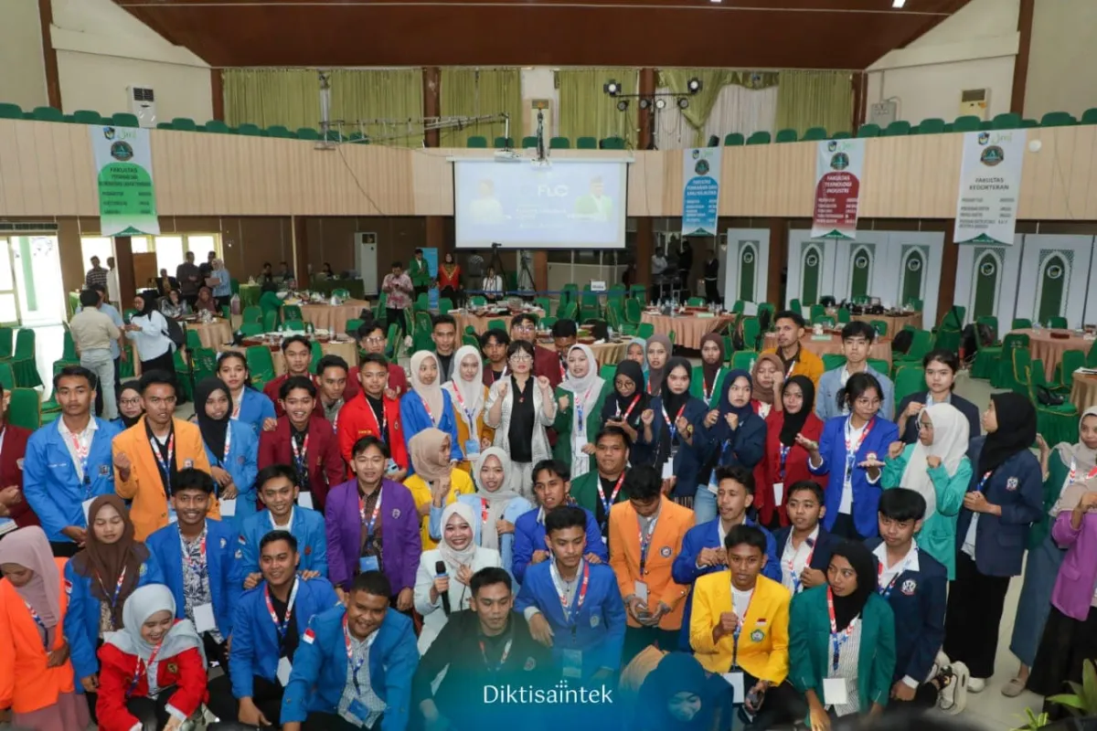 Future Leaders Camp 2025 di Makassar Soroti Peran Mahasiswa Sulawesi, Maluku, dan Papua dalam Kebijakan Publik
