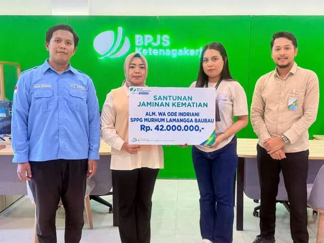 BPJS Ketenagakerjaan Baubau Serahkan Santunan JKM Rp42 Juta kepada Ahli Waris Relawan MBG