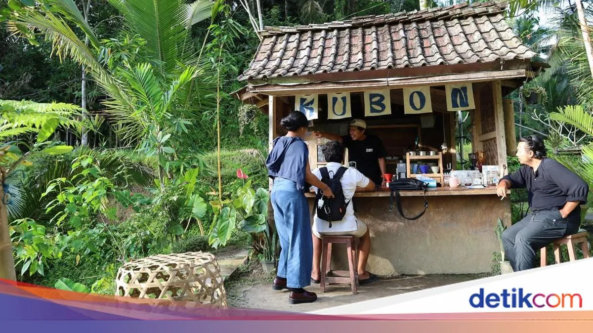 Menikmati Sensasi Slow Living di Kubon Coffee di Tengah Sawah Tegallalang