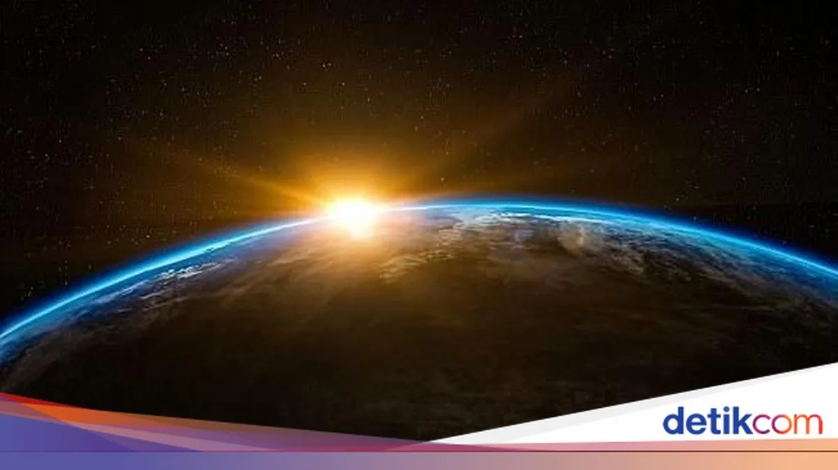 Cuplikan Halaman “Yang sedang ramai dicari” Berisi Elemen Navigasi dan Informasi Layanan