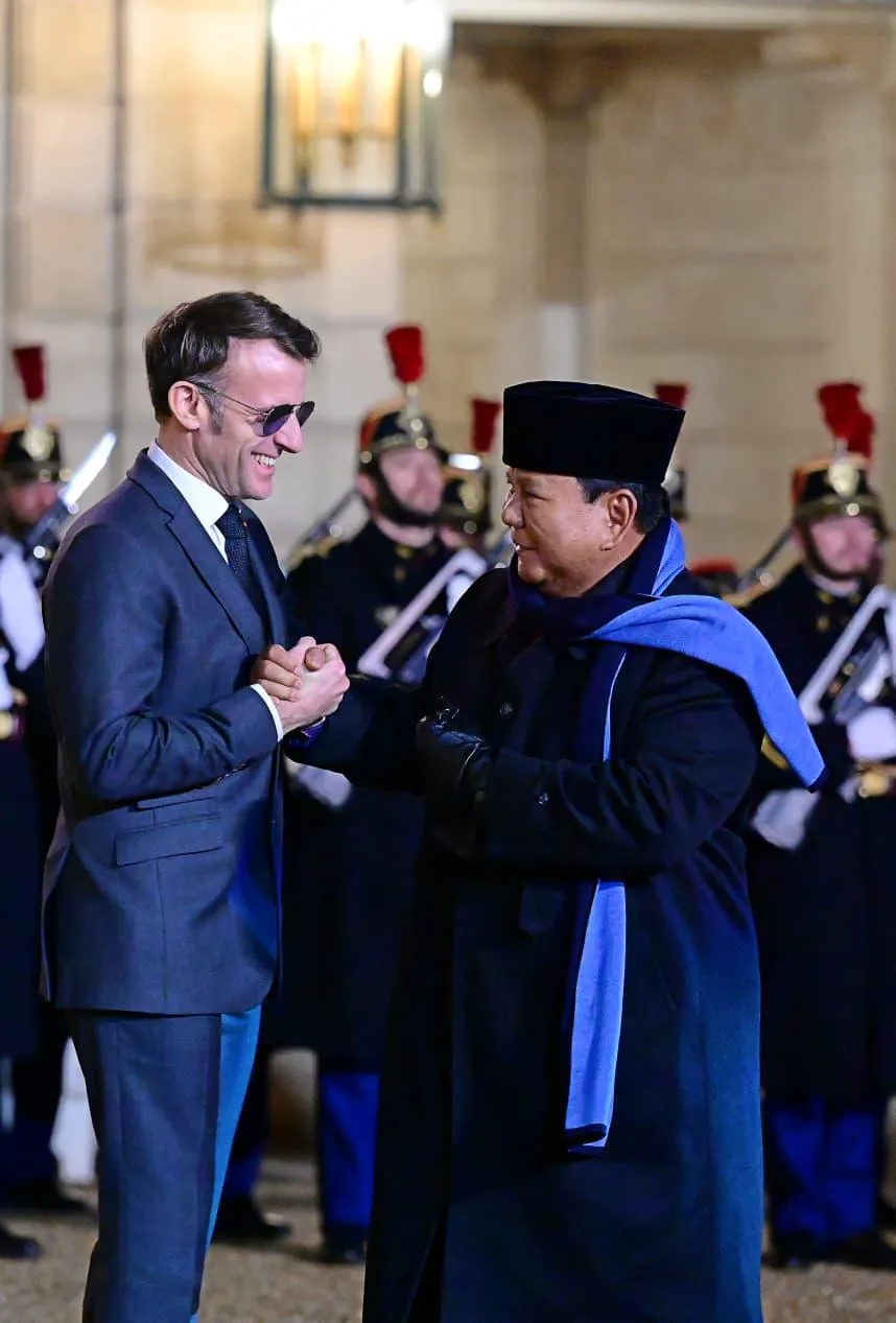 Macron Jamu Prabowo Santap Malam Pribadi di Istana Élysée