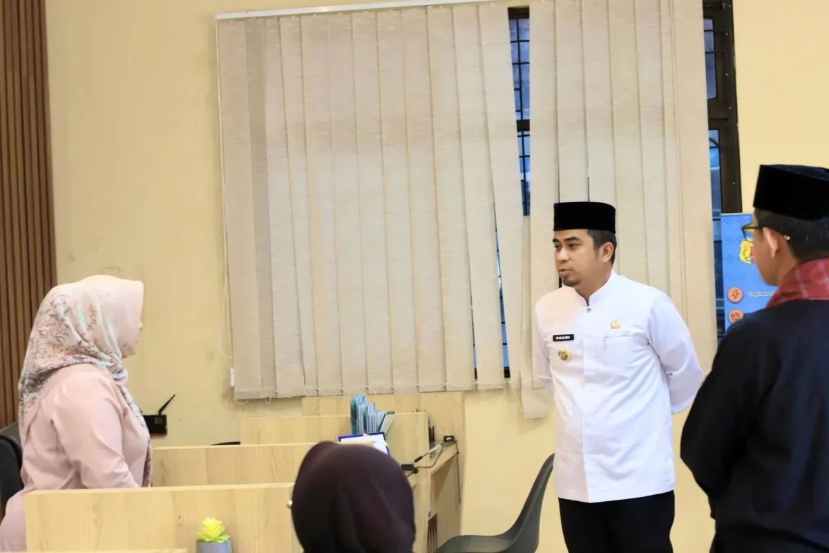 Wali Kota Solok Sidak DPMPTSP, Dorong Perizinan Lebih Cepat dan Transparan