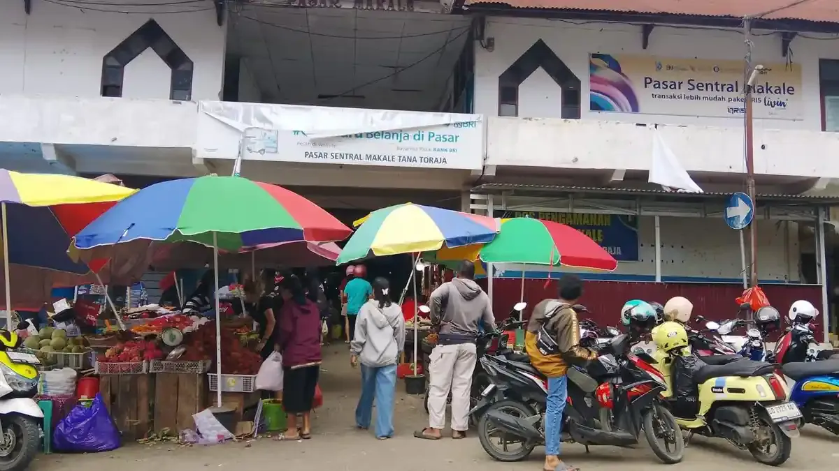 Menjelang Ramadan 1447 H, Harga Bumbu Dapur di Pasar Sentral Makale Masih Stabil