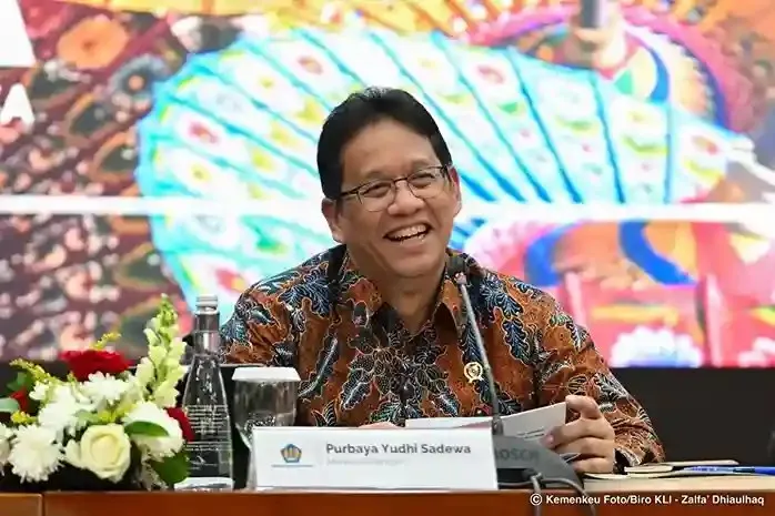 “Purbaya Effect” dan Arah Baru Kebijakan Fiskal: Antara Dorongan Likuiditas, Pajak, dan Transfer ke Daerah