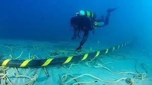 Kabel Bawah Laut AAE1 Rusak, Kapasitas Internet Internasional Vietnam Turun Sekitar 10%