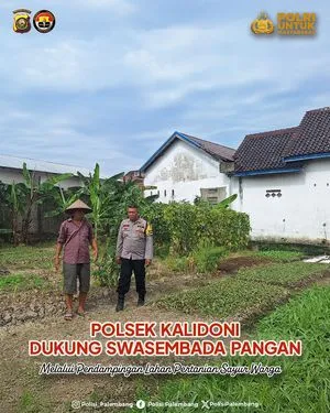 Polsek Kalidoni Dampingi Warga Kelola Lahan Sayur untuk Dukung Swasembada Pangan