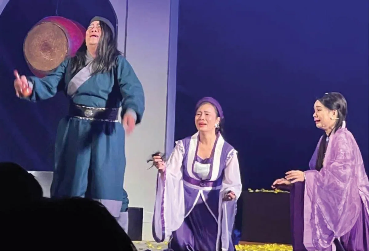 Opera Huế dan Jejak Adaptasi Naskah Sastra dalam “Cung Phi Diem Bich”