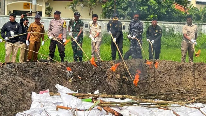 Karantina Jawa Timur Musnahkan Komoditas Pertanian Impor yang Tidak Memenuhi Syarat