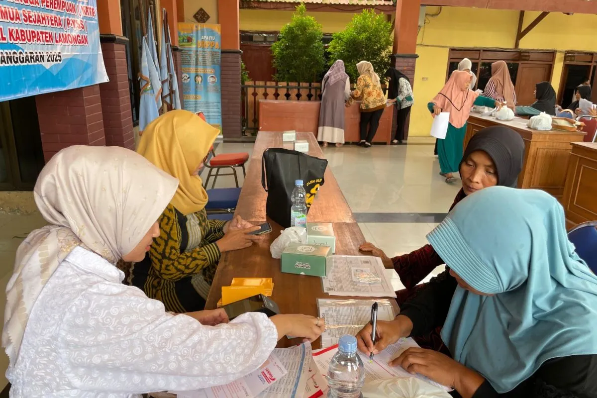 Pemkab Lamongan Perkuat Pemberdayaan Kepala Rumah Tangga Perempuan untuk Menekan Kemiskinan
