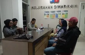Bhabinkamtibmas Kebon Kalapa Fasilitasi Musyawarah Sengketa Pembayaran Pinjaman Kredit Plus