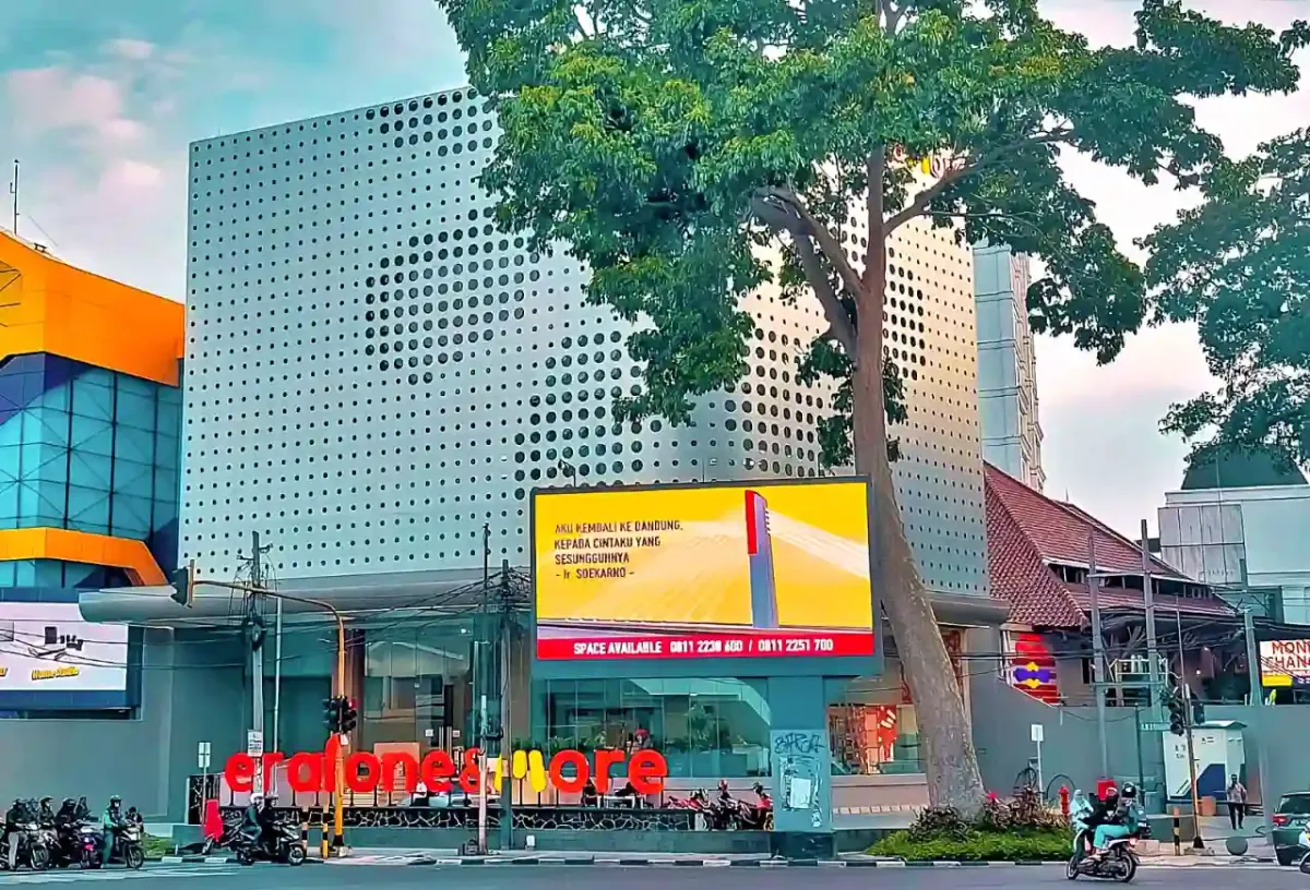 Erajaya Siapkan Rp150 Miliar untuk Buyback Saham, Harga ERAA Menguat