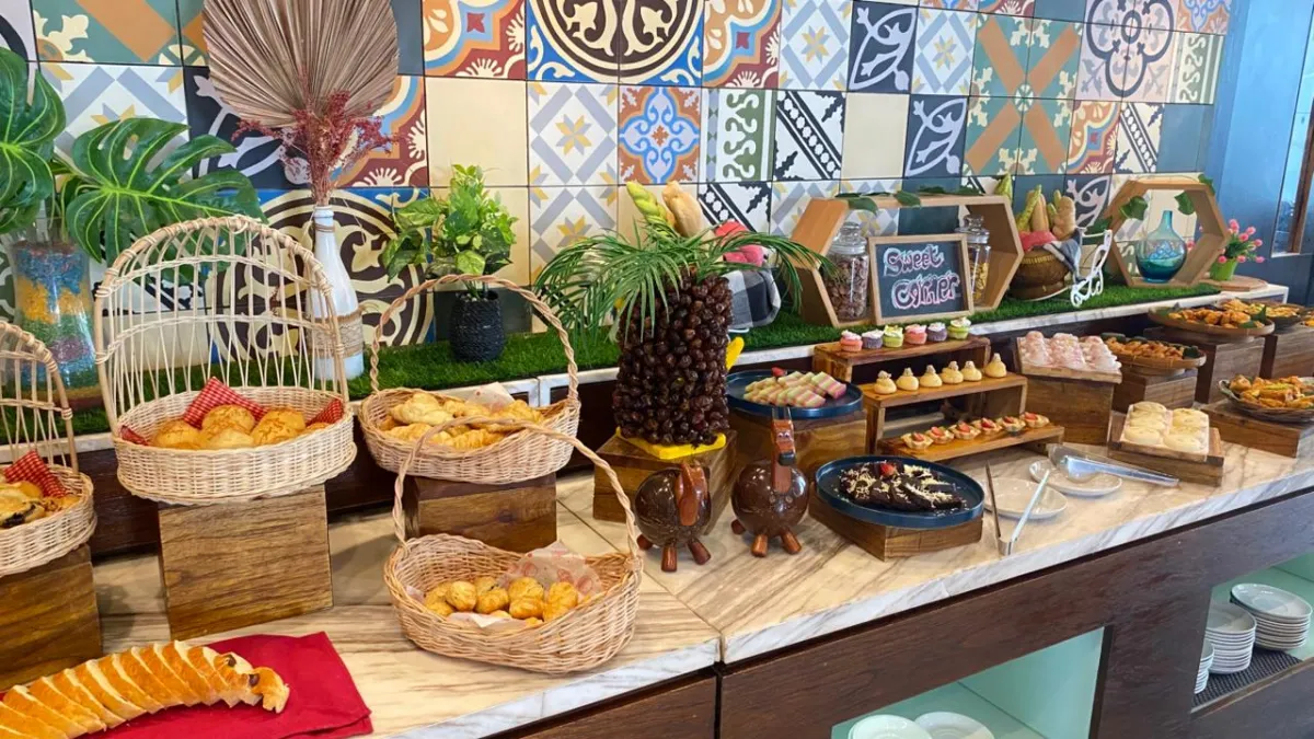 Hotel 88 Kedungsari Surabaya Hadirkan Menu Buka Puasa “Taste of Journey”, dari Turkish Pizza hingga Nasi Mandhi