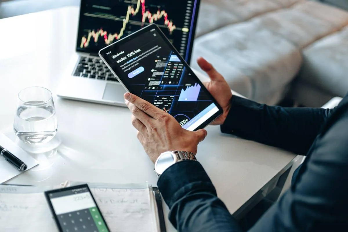 Tren Aplikasi Saham 2026: Lima Platform yang Banyak Dilirik Investor Pemula hingga Trader