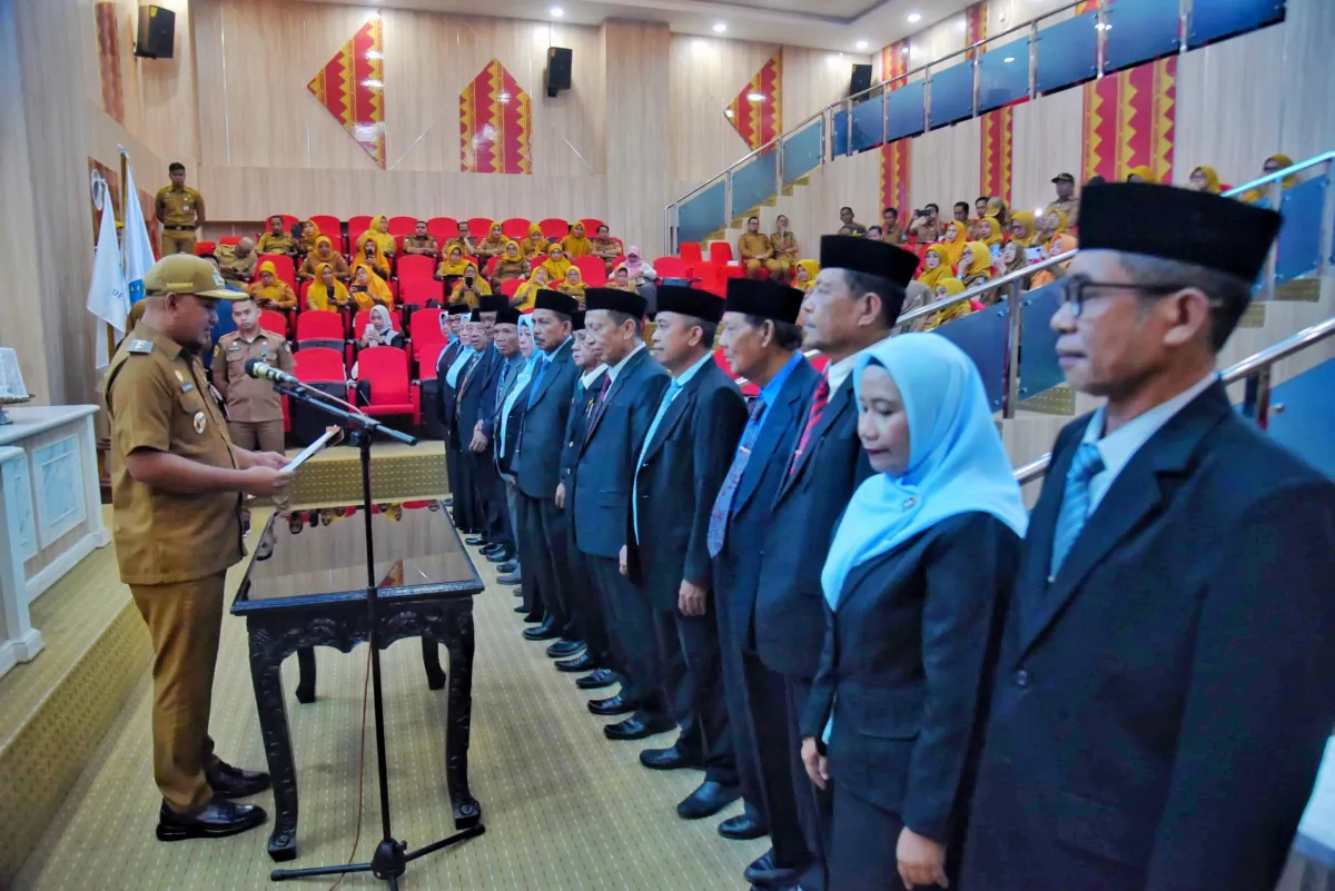 Pengurus Dewan Pendidikan Kota Kendari 2025–2030 Dilantik, Pemkot Tekankan Pengawasan dan Transparansi Dana BOS