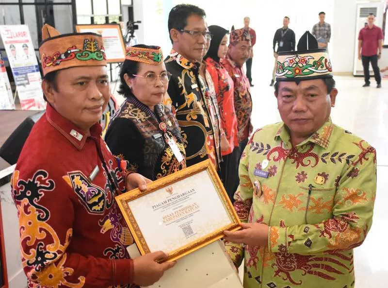 Bupati Kapuas Tekankan Peran PPID Desa untuk Perkuat Keterbukaan Informasi Publik