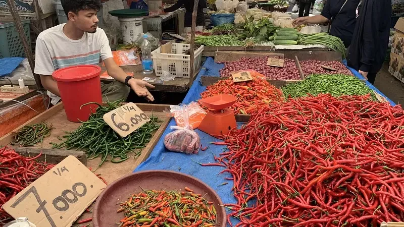 Harga Cabai dan Bawang di Pasar Selasa Tuah Karya Panam Terpantau Menurun