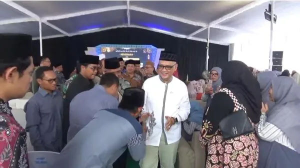 Menteri Haji dan Umroh Gus Irfan Yusuf Wajibkan Pembekalan Semi Militer bagi Seluruh Petugas Haji 2026