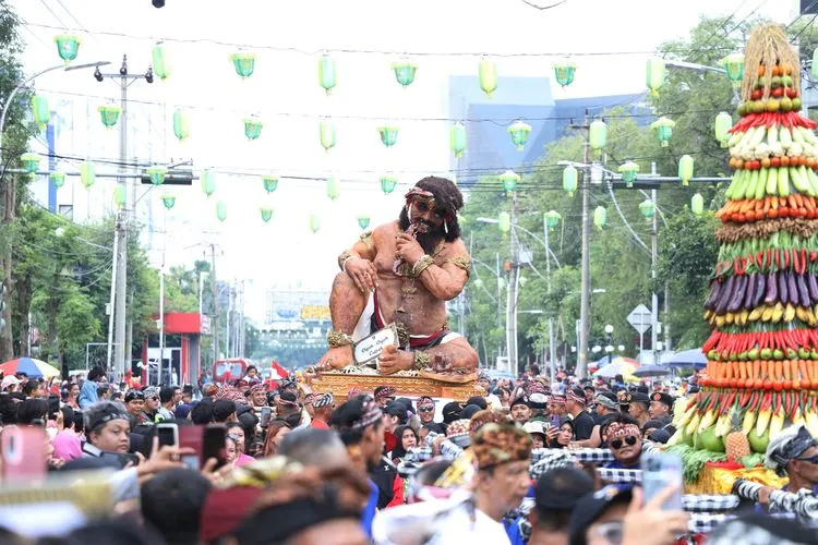 Ogoh-ogoh Semarang 2026 dan Ujian Sunyi Toleransi: Ketika Pawai Budaya Menjadi Bahasa Kota