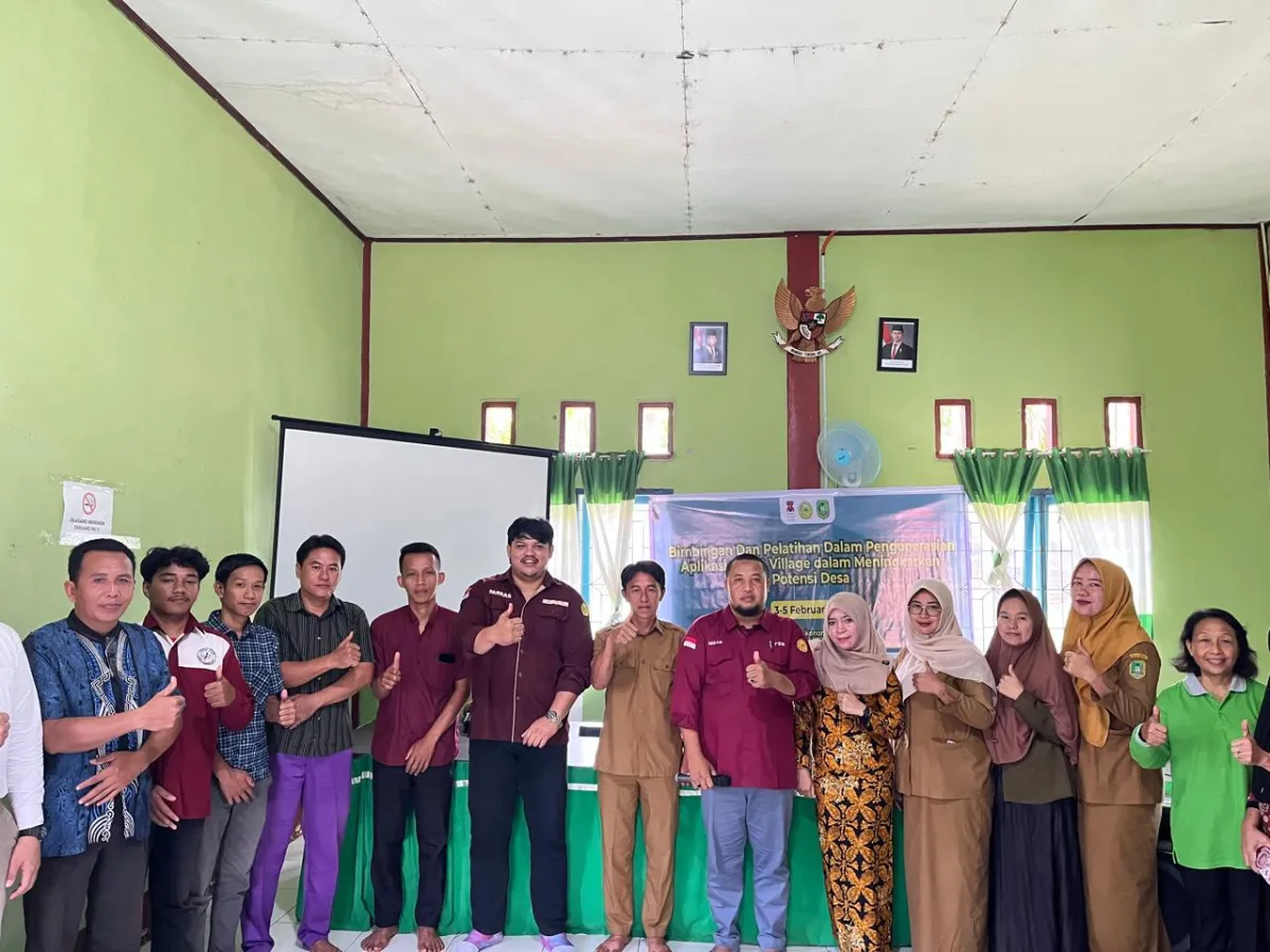 FEB UMRI Dampingi Aparatur Desa Sokop Kelola Website untuk Perkuat Transparansi Informasi Publik