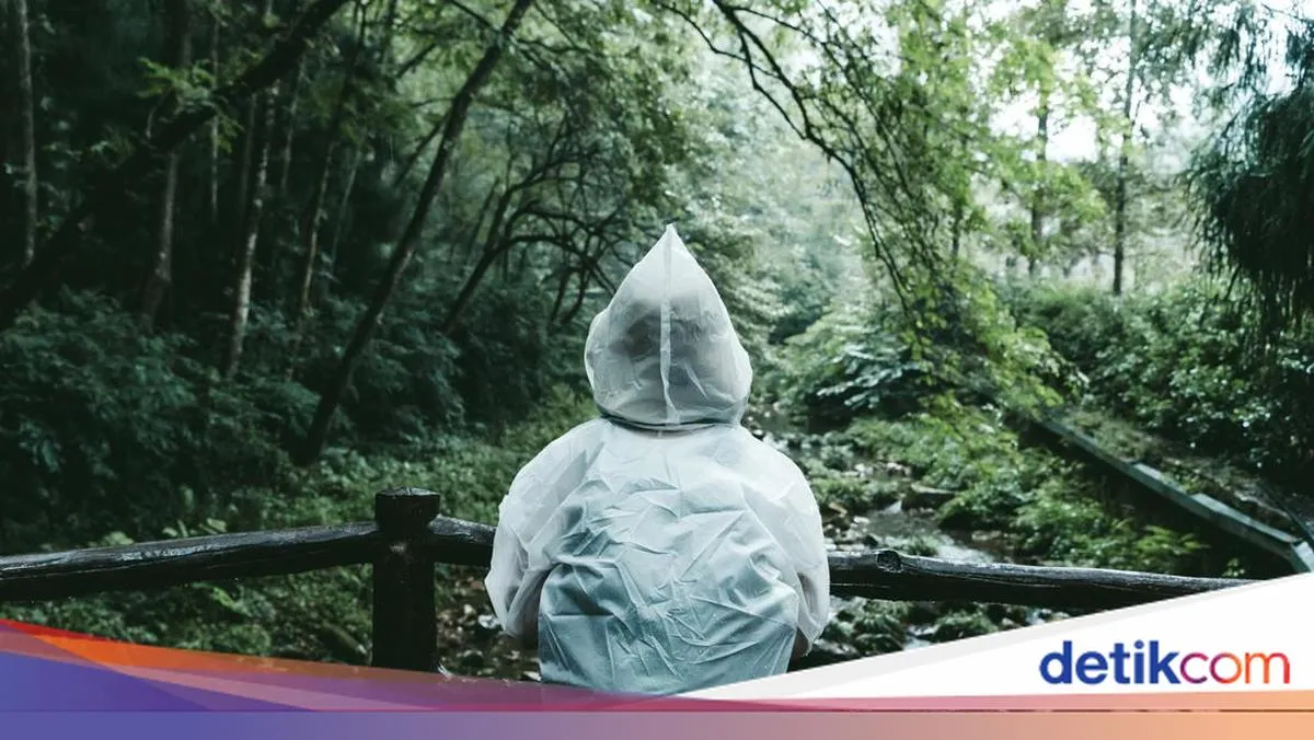 Tips Liburan Saat Musim Hujan