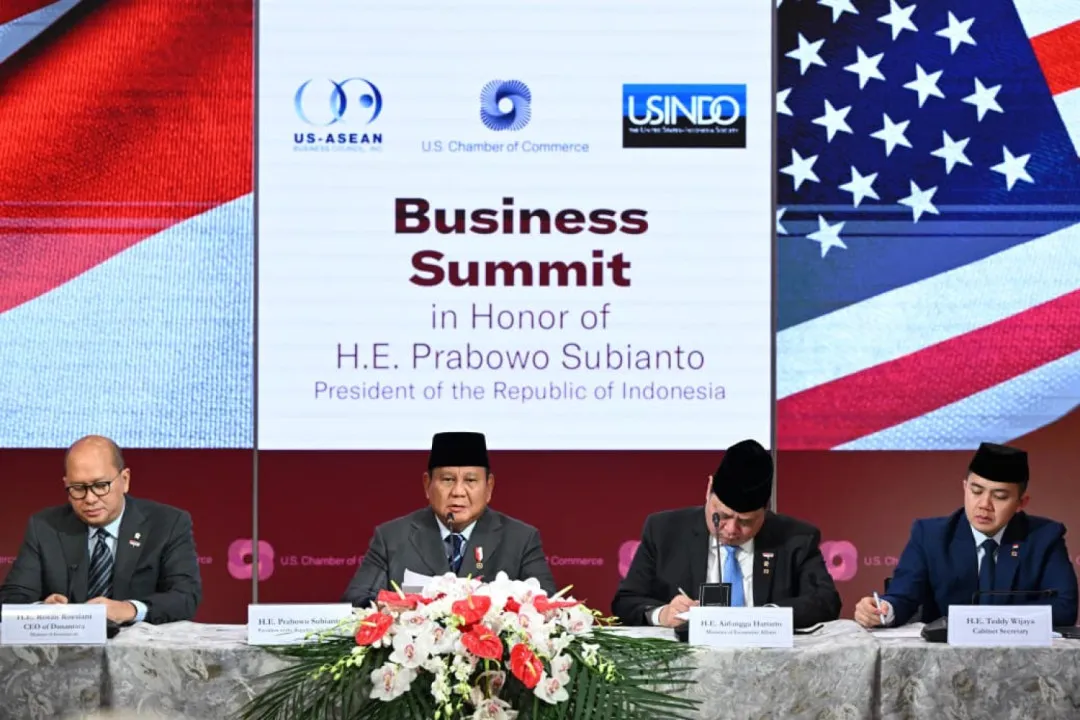 Sepekan Diplomasi Presiden Prabowo: Dari Agenda Istana hingga Perjanjian Dagang RI–AS