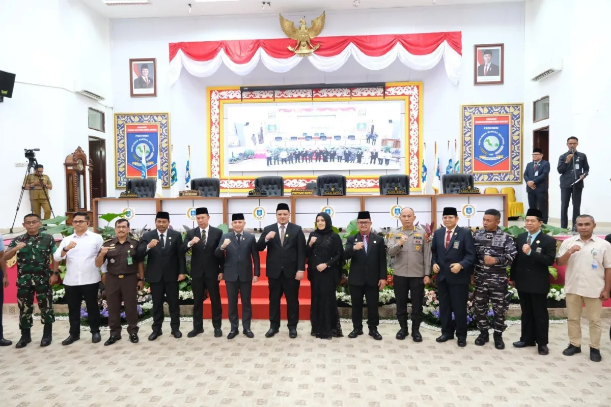 Kakanwil Kemenkum Babel Hadiri Paripurna DPRD Babel: Pelantikan PAW dan Penetapan Badan Kehormatan