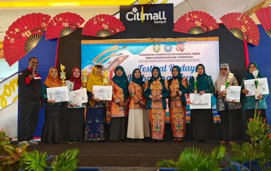 Lomba Masak Sukup Simpan di Festival Habaring Hurung 2026 Dorong Pelestarian Kuliner Dayak