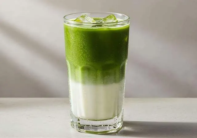 Tips Memilih Minuman Matcha Berkualitas: Perhatikan Warna, Aroma, Rasa, hingga Cara Seduh