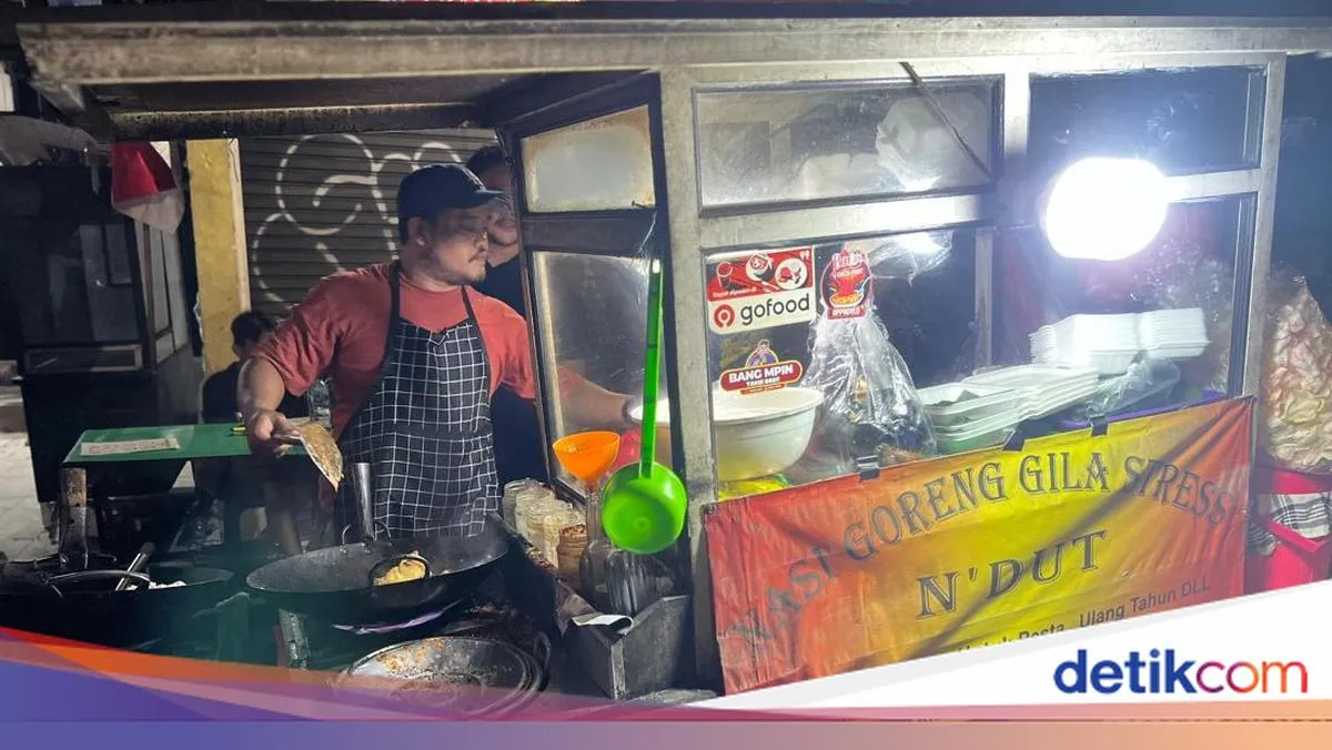 Halaman “Yang sedang ramai dicari” Berisi Elemen Navigasi dan Informasi Layanan