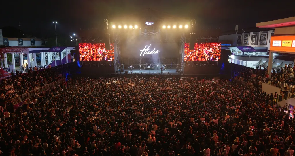 .Feast dan Hindia Hadirkan Kritik Sosial di IIMS Infinite Live 2026