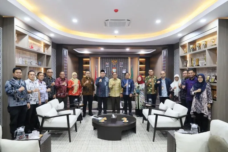 Komisi V DPR, BBWS, dan Pemkot Makassar Sepakat Kolaborasi Penataan Trotoar, Kanal, dan Bantaran Sungai