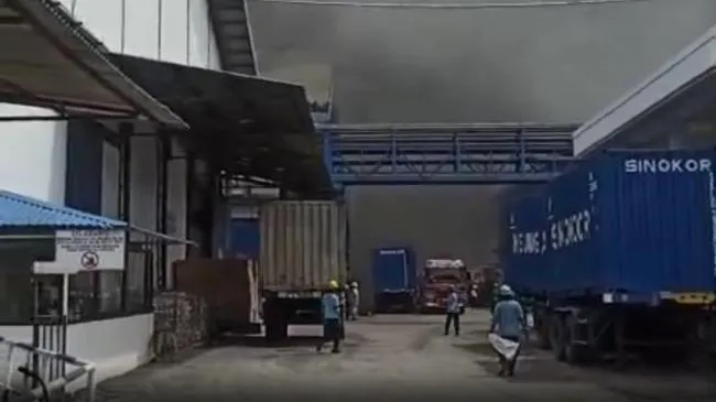 Pabrik Minyak Goreng PT BEST di Kawasan Industri Maspion Gresik Terbakar, Diduga Berasal dari Boiler