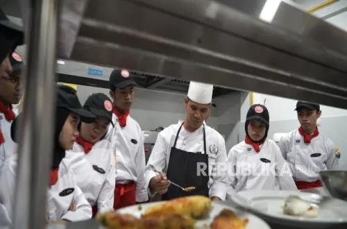 Kemendikdasmen Perluas Akses Pendidikan lewat Pembelajaran Jarak Jauh, Kursus, dan Pelatihan