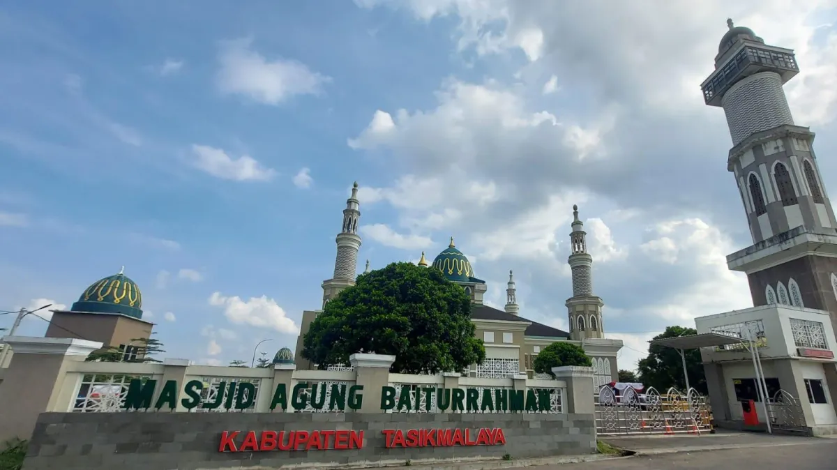 Jadwal Sholat Kabupaten Tasikmalaya Minggu, 25 Januari 2026