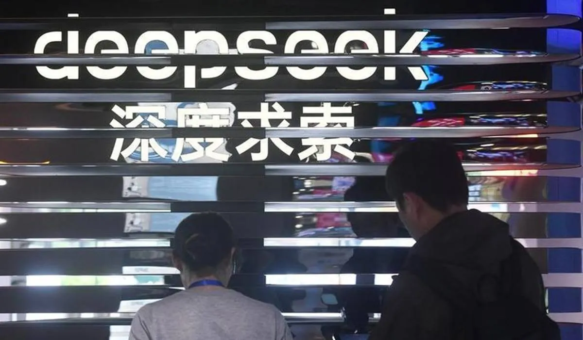 Hong Kong Targetkan Adopsi AI Menyeluruh, Bentuk Komite AI+ untuk Dorong Transformasi Industri