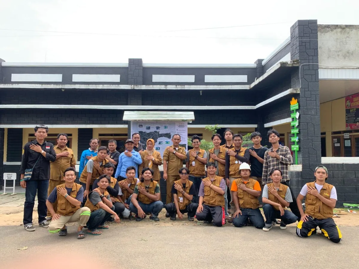 KKN-T 65 ITERA Jalankan Program Tata Ruang, Kesehatan, Inovasi Limbah, dan PJU di Desa Karang Sari