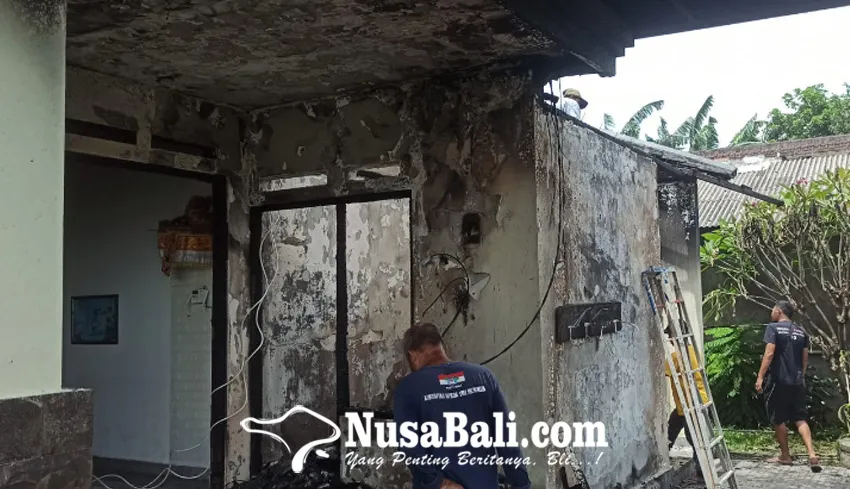 Gudang Penyimpanan Baterai Panel Surya di Denpasar Selatan Terbakar, Kerugian Ditaksir Rp 220 Juta