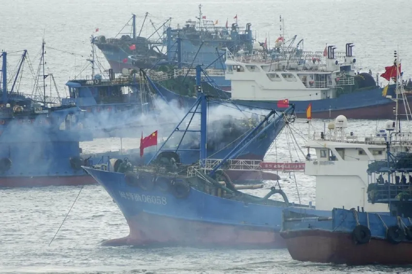 Jepang Sita Kapal Penangkap Ikan China di ZEE Nagasaki, Kapten Ditangkap