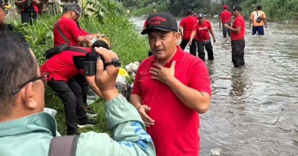 DPC PDI Perjuangan Kota Yogyakarta Ajak Warga Reresik Sungai Code untuk Cegah Banjir dan Longsor