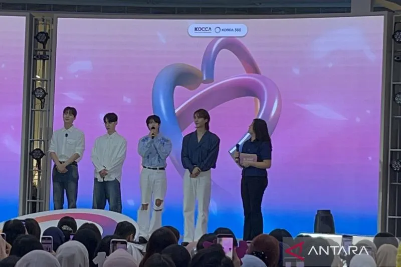 HIGHLIGHT Cicipi Nasi Padang Saat Kunjungan ke Indonesia