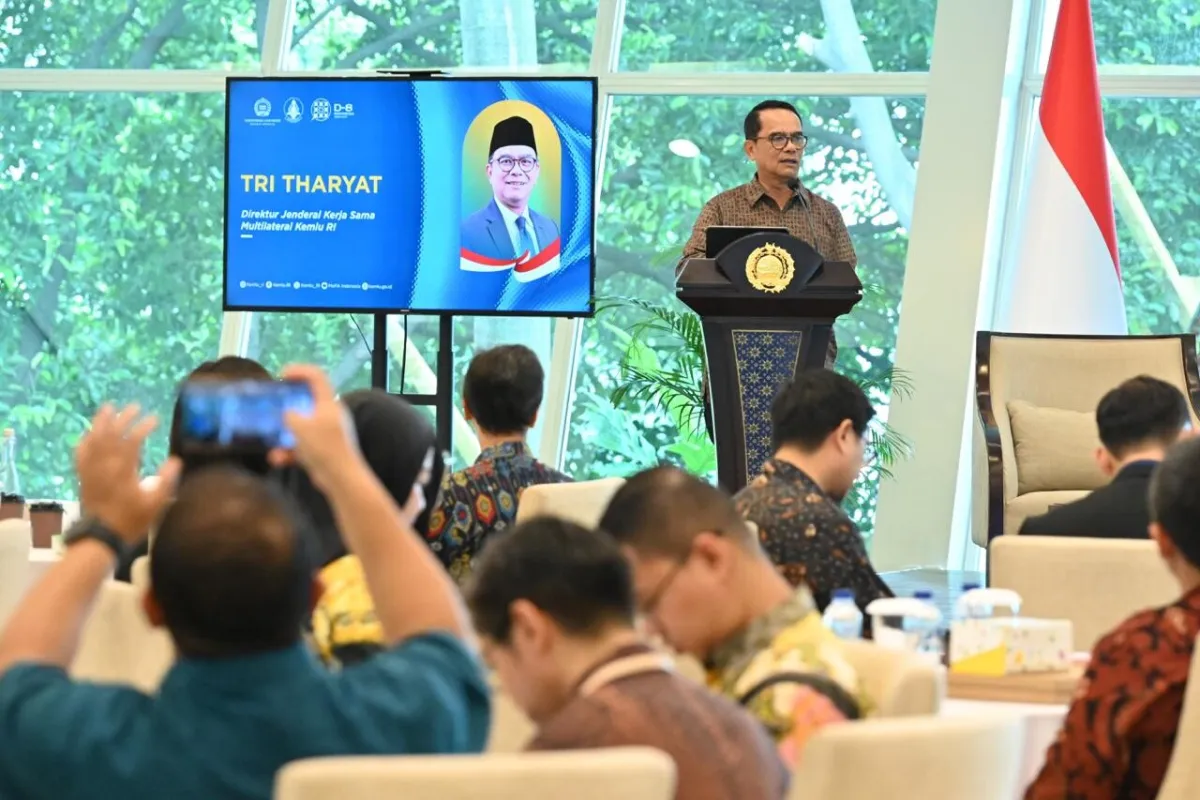 Kemlu dan Kemkomdigi Selaraskan Narasi Keketuaan Indonesia di D-8 2026–2027